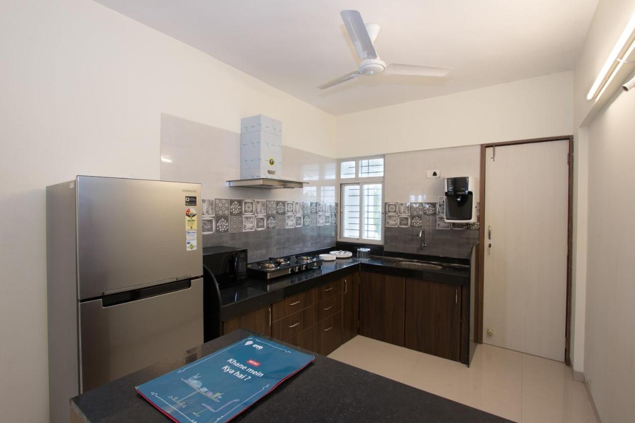 Oyo 9052 Leisurely Abode Hotel Khadki Bagian luar foto