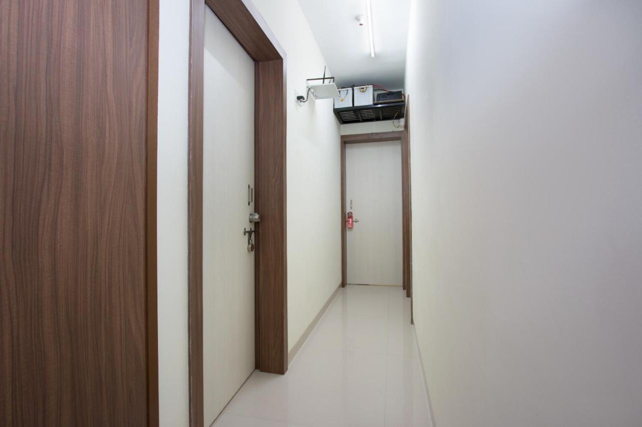 Oyo 9052 Leisurely Abode Hotel Khadki Bagian luar foto