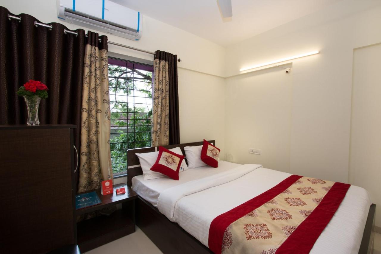 Oyo 9052 Leisurely Abode Hotel Khadki Bagian luar foto
